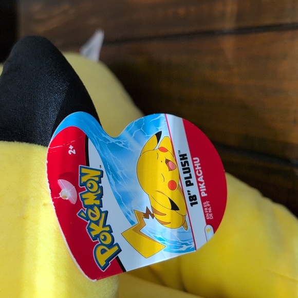 18" plush sleeping Pikachu - Picture 8 of 8